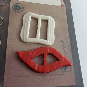 Vintage Buckle & Cream Vintage Slide belt Buckle